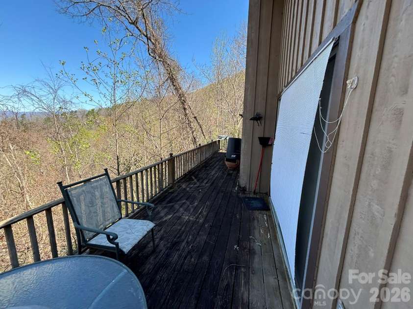 120 Kimberly Drive, Bryson City, NC 28713.  MLS# CAR4385063, YatesRealty ID 24356. Great for entertaining!