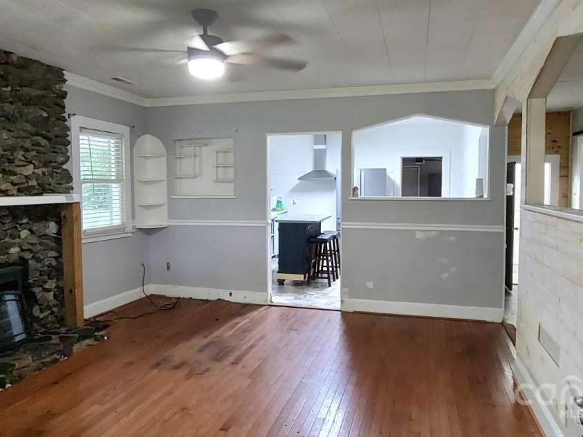 1521 Piedmont Avenue, Kings Mountain, NC 28086.  MLS# CAR4274196, YatesRealty ID 24356. 