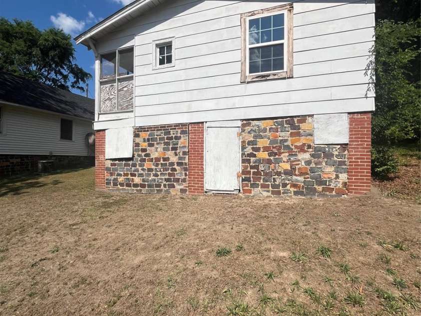 603 Marion Street, Badin, NC 28009.  MLS# CAR4384601, YatesRealty ID 24357. 