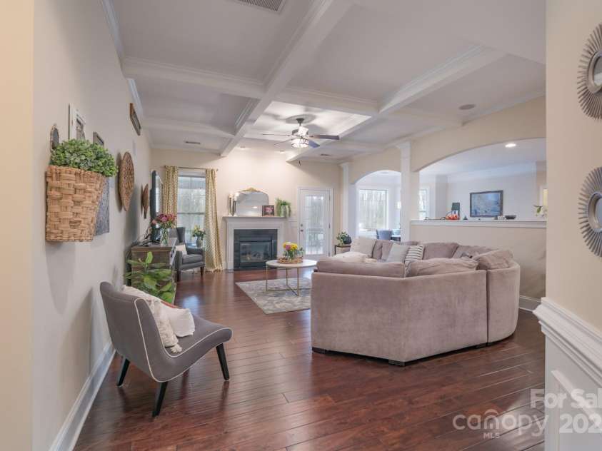 303 Ridge Reserve Drive, Clover, SC 29710.  MLS# CAR4232710, YatesRealty ID 24358. Big family room with surround sound and coffered ceiling!