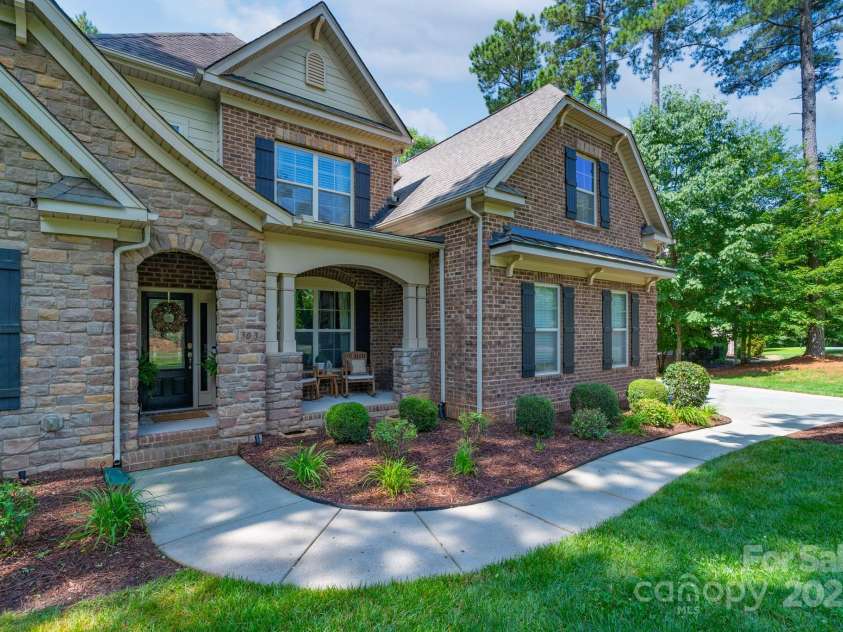 303 Ridge Reserve Drive, Clover, SC 29710.  MLS# CAR4232710, YatesRealty ID 24358. Elegant architectural details
