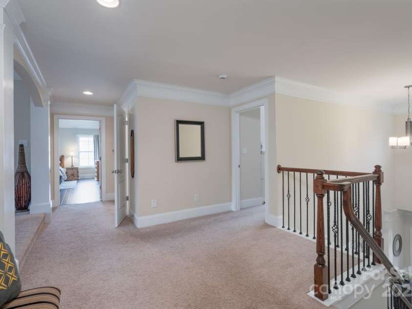303 Ridge Reserve Drive, Clover, SC 29710.  MLS# CAR4232710, YatesRealty ID 24358. Spacious staircase landing
