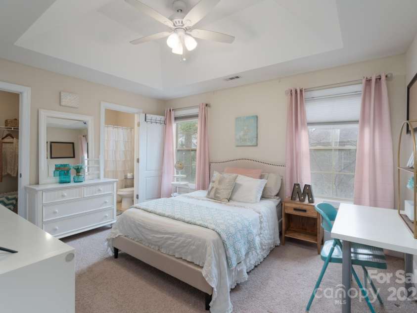 303 Ridge Reserve Drive, Clover, SC 29710.  MLS# CAR4232710, YatesRealty ID 24358. Upper Bedroom#1 with full Bathroom on-suite