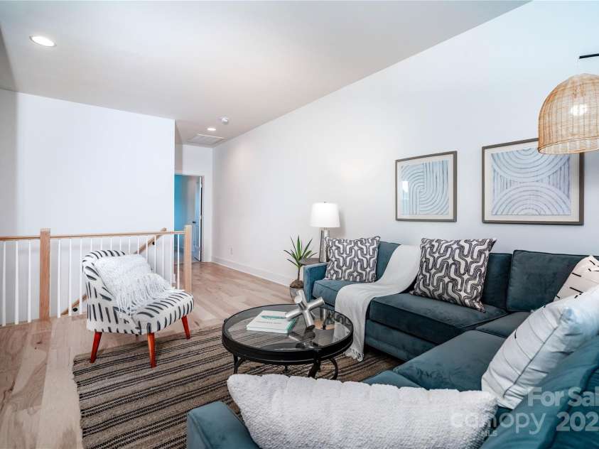 4005 Easton Ridge Lane, Charlotte, NC 28226.  MLS# CAR4260194, YatesRealty ID 24359. 