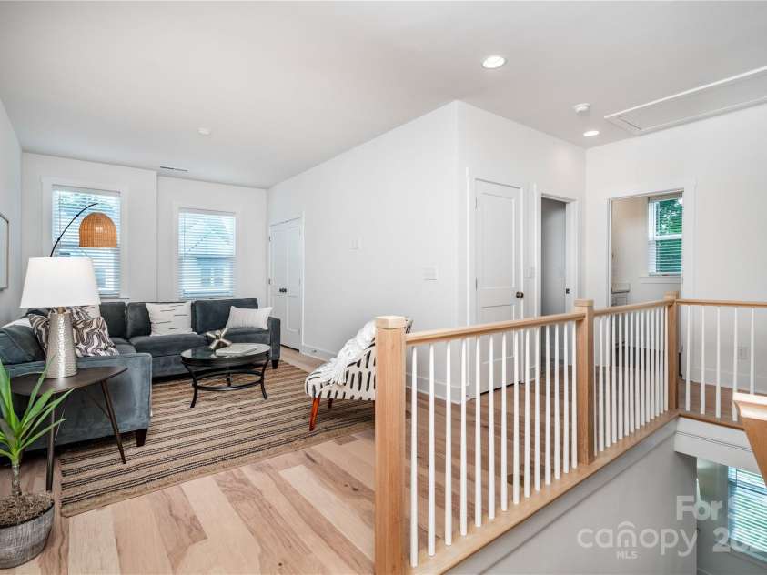 4005 Easton Ridge Lane, Charlotte, NC 28226.  MLS# CAR4260194, YatesRealty ID 24359. 