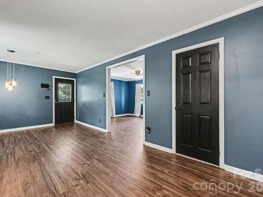 1577 Timberlake Drive, Shelby, NC 28150.  MLS# CAR4385151, YatesRealty ID 24360. 