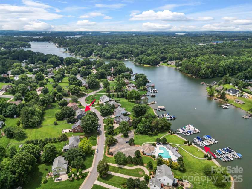 162 Castles Gate Drive, Mooresville, NC 28117.  MLS# CAR4269620, YatesRealty ID 24361. 