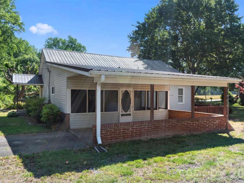3425 Long Ferry Road, Salisbury, NC 28146.  MLS# CAR4385113, YatesRealty ID 24362. 
