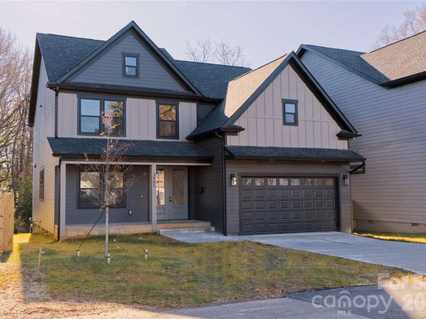 3905 Plainview Road, Charlotte, NC 28208.  MLS# CAR4385145, YatesRealty ID 24363. 