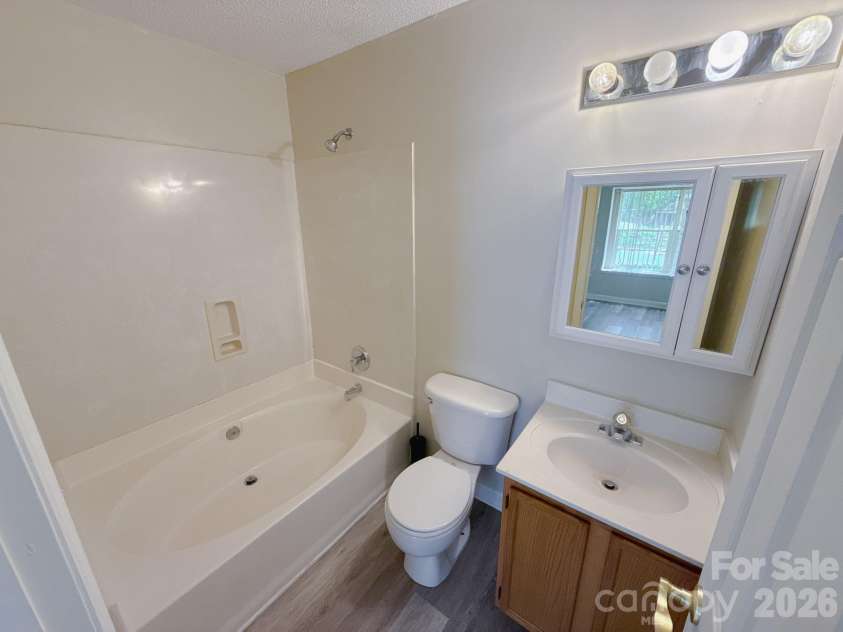 2227 Mancke Drive, Rock Hill, SC 29732.  MLS# CAR4385062, YatesRealty ID 24364. 