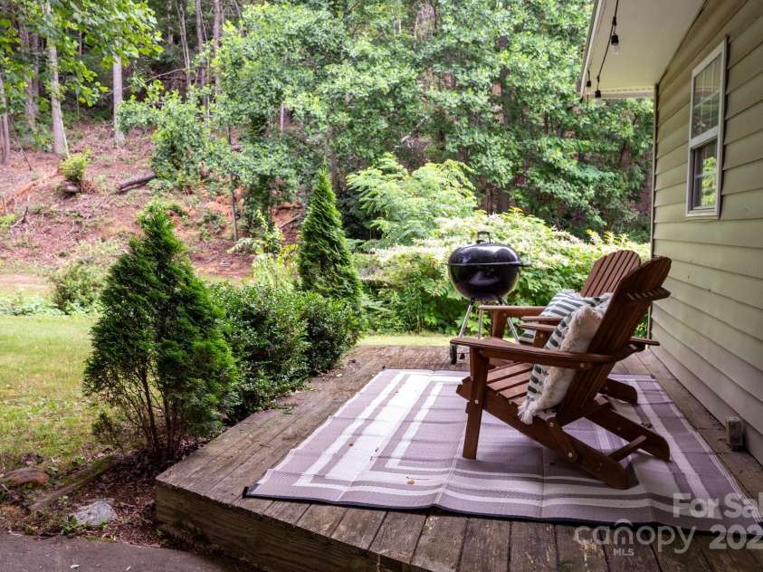 147 Mink Farm Road, Leicester, NC 28748.  MLS# CAR4276189, YatesRealty ID 24366. Ideal Spot to Relax or Barbecue