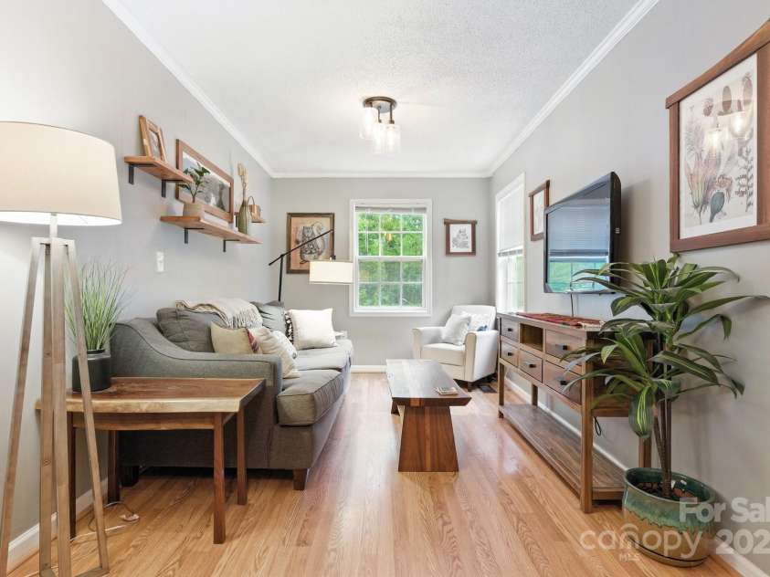 147 Mink Farm Road, Leicester, NC 28748.  MLS# CAR4276189, YatesRealty ID 24366. Laminate Wood Floors