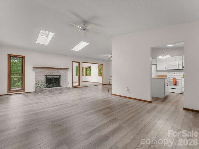 32 Honeysuckle Ridge Road, Pisgah Forest, NC 28768.  MLS# CAR4383495, YatesRealty ID 24367. 