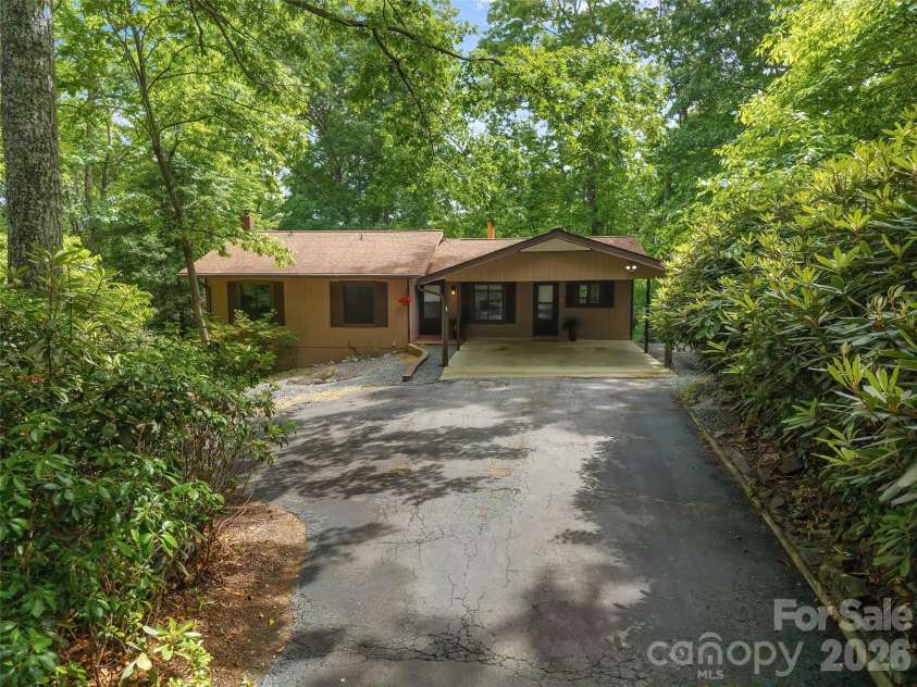 32 Honeysuckle Ridge Road, Pisgah Forest, NC 28768.  MLS# CAR4383495, YatesRealty ID 24367. 