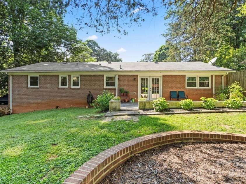 4322 Greenhaven Lane, Gastonia, NC 28056.  MLS# CAR4275148, YatesRealty ID 24369. Backyard with Patio