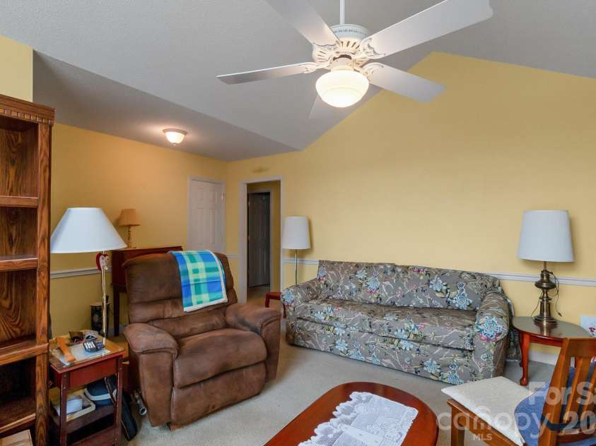 2514 Oxford Circle, Lancaster, SC 29720.  MLS# CAR4316803, YatesRealty ID 2437. 