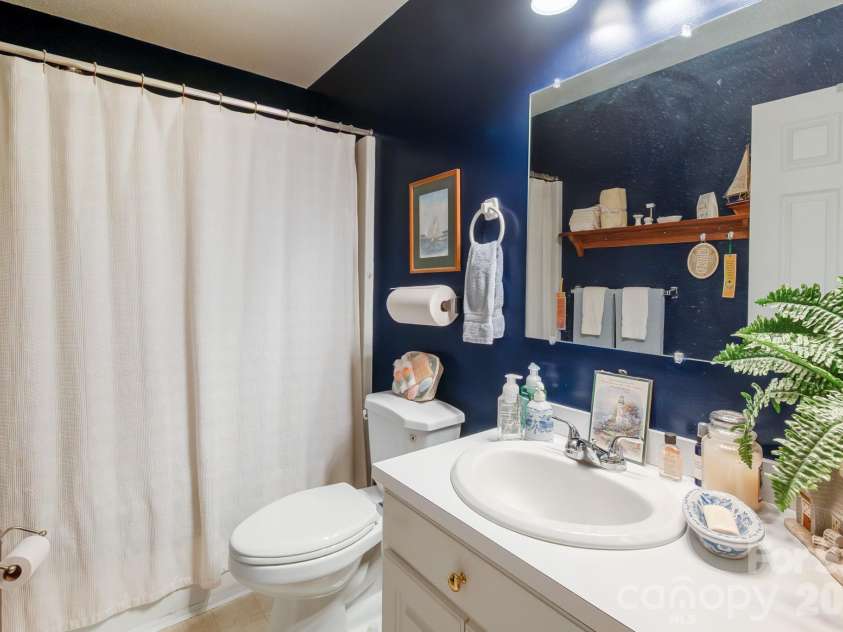 2514 Oxford Circle, Lancaster, SC 29720.  MLS# CAR4316803, YatesRealty ID 2437. 