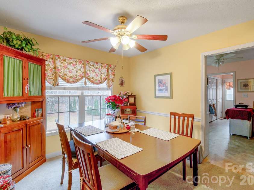2514 Oxford Circle, Lancaster, SC 29720.  MLS# CAR4316803, YatesRealty ID 2437. 