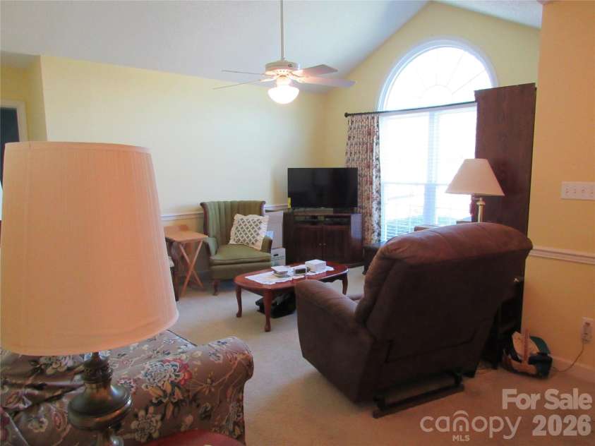 2514 Oxford Circle, Lancaster, SC 29720.  MLS# CAR4425299, YatesRealty ID 2437. 