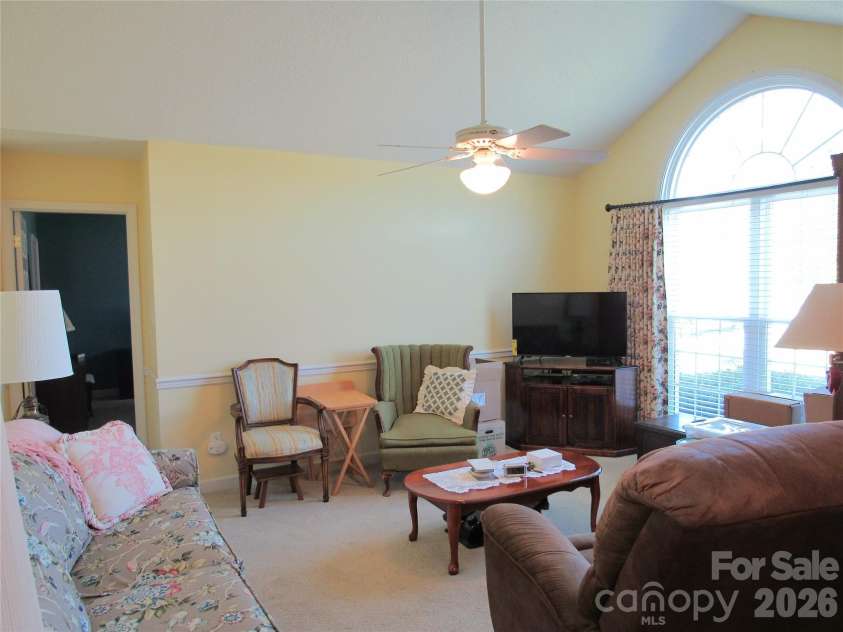 2514 Oxford Circle, Lancaster, SC 29720.  MLS# CAR4425299, YatesRealty ID 2437. 