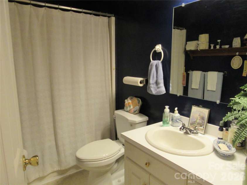 2514 Oxford Circle, Lancaster, SC 29720.  MLS# CAR4425299, YatesRealty ID 2437. 