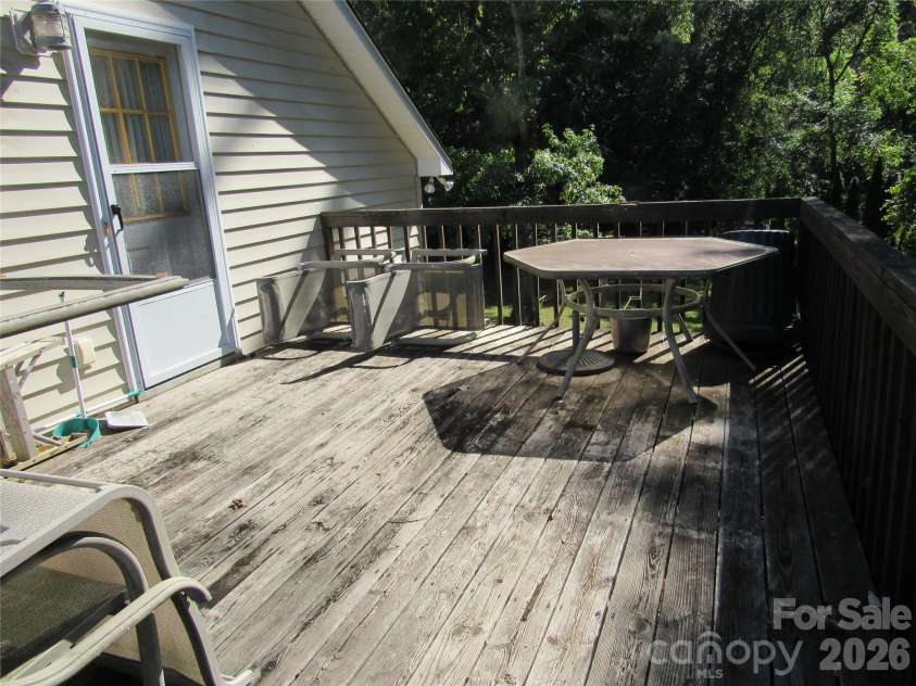 2514 Oxford Circle, Lancaster, SC 29720.  MLS# CAR4425299, YatesRealty ID 2437. 