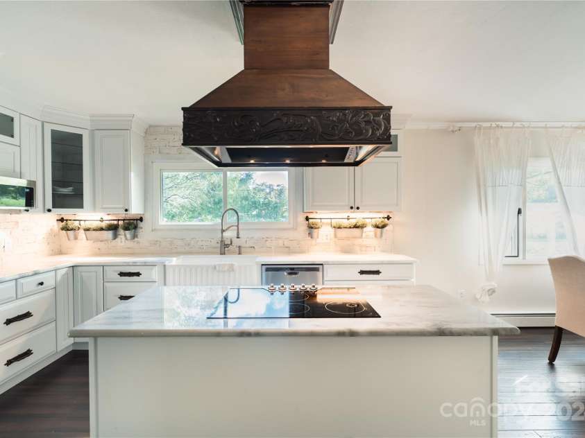 492 Bravard Street, Valdese, NC 28690.  MLS# CAR4183549, YatesRealty ID 2437. 