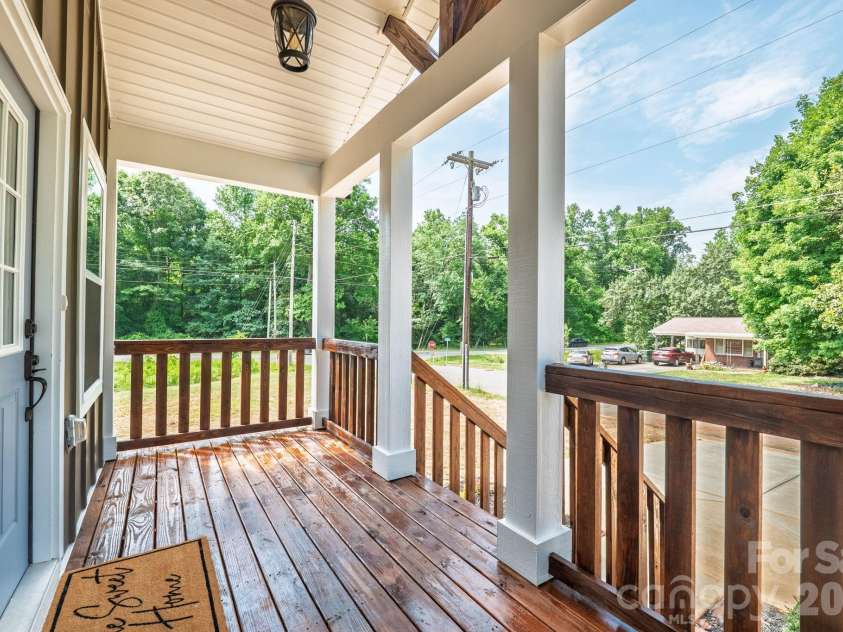 402 Pine Grove Avenue, Cherryville, NC 28021.  MLS# CAR4383733, YatesRealty ID 24370. 