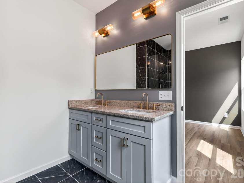 402 Pine Grove Avenue, Cherryville, NC 28021.  MLS# CAR4383733, YatesRealty ID 24370. 