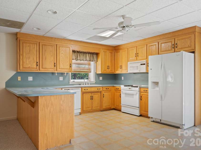 3381 Elaine Avenue, Lincolnton, NC 28092.  MLS# CAR4380939, YatesRealty ID 24372. 