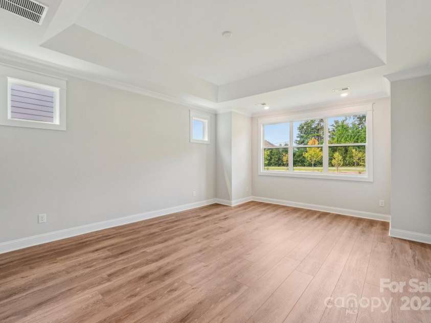 612 Hyder Trail, Tega Cay, SC 29708.  MLS# CAR4266465, YatesRealty ID 24372. 1st floor Primary