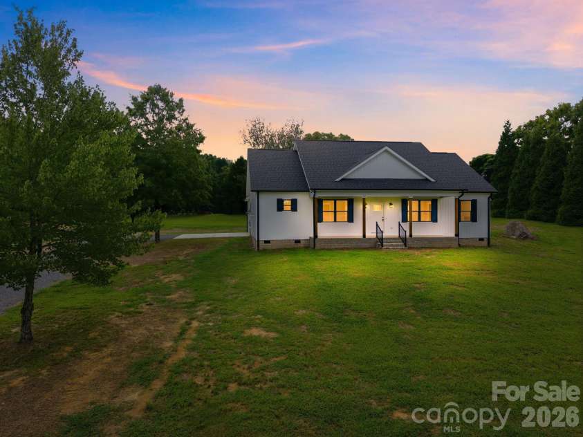 417 2nd Street, Faith, NC 28041.  MLS# CAR4412125, YatesRealty ID 24373. 