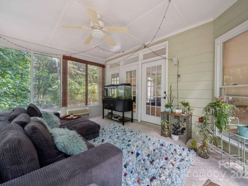 4716 Heatherton Place, Charlotte, NC 28270.  MLS# CAR4275105, YatesRealty ID 24373. 