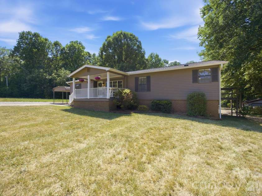4377 Catawba Burris Road, Denver, NC 28037.  MLS# CAR4384921, YatesRealty ID 24374. 
