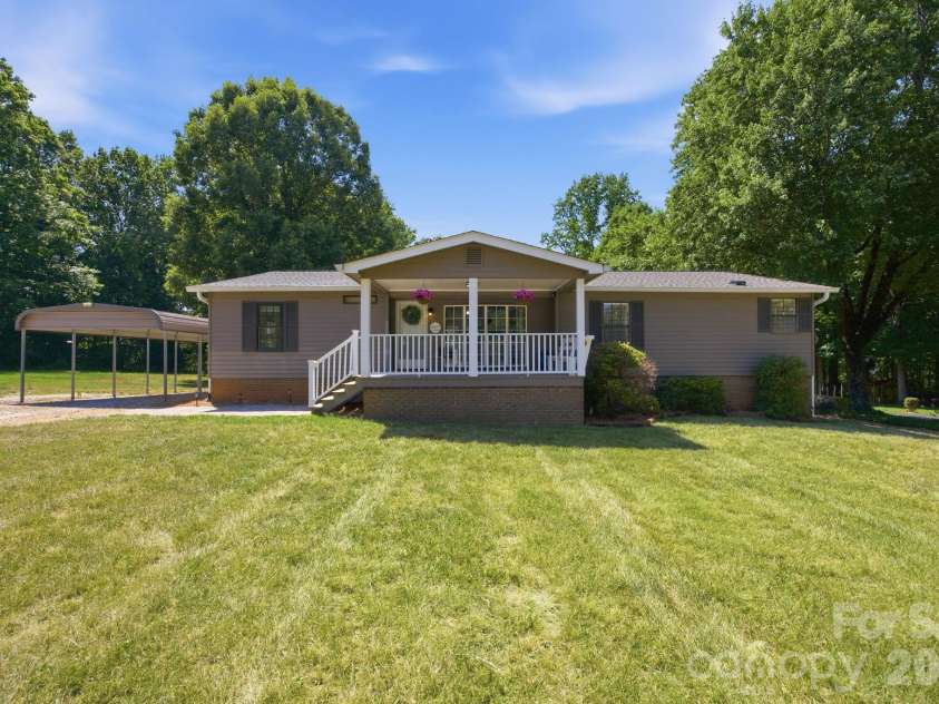4377 Catawba Burris Road, Denver, NC 28037.  MLS# CAR4384921, YatesRealty ID 24374. 