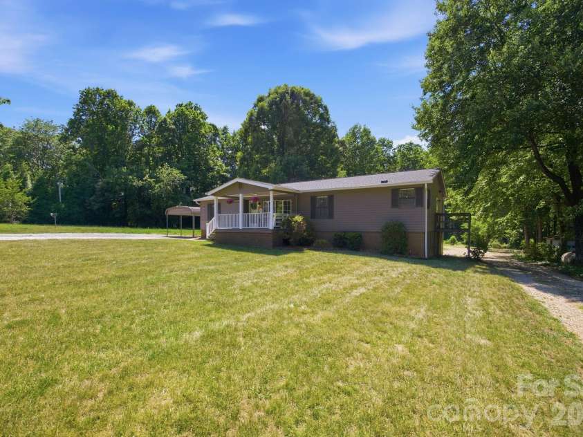 4377 Catawba Burris Road, Denver, NC 28037.  MLS# CAR4384921, YatesRealty ID 24374. 