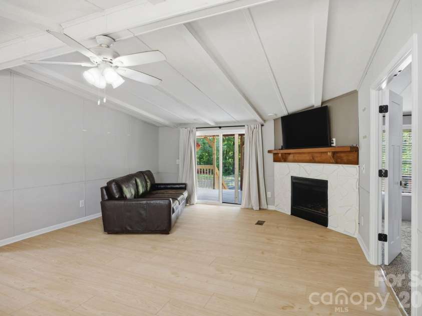 4377 Catawba Burris Road, Denver, NC 28037.  MLS# CAR4384921, YatesRealty ID 24374. 