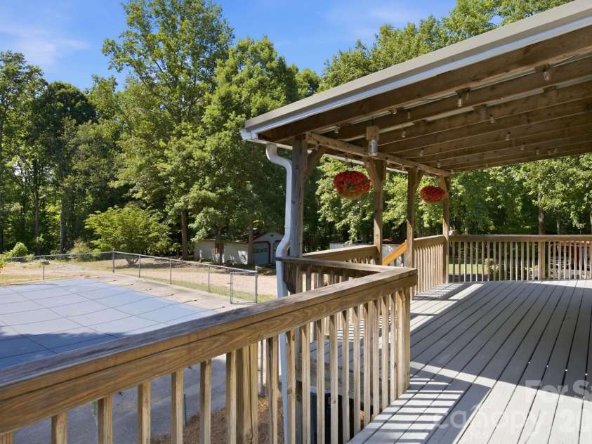 4377 Catawba Burris Road, Denver, NC 28037.  MLS# CAR4384921, YatesRealty ID 24374. 