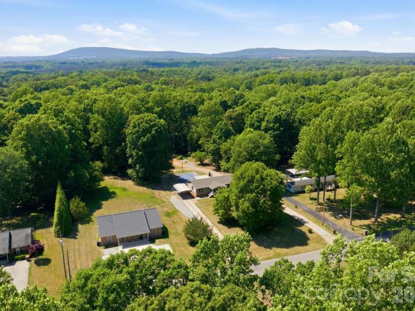 4377 Catawba Burris Road, Denver, NC 28037.  MLS# CAR4384921, YatesRealty ID 24374. 