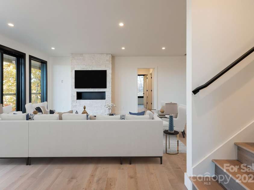 52 Hidden Grouse Lane, Sapphire, NC 28774.  MLS# CAR4276795, YatesRealty ID 24374. 