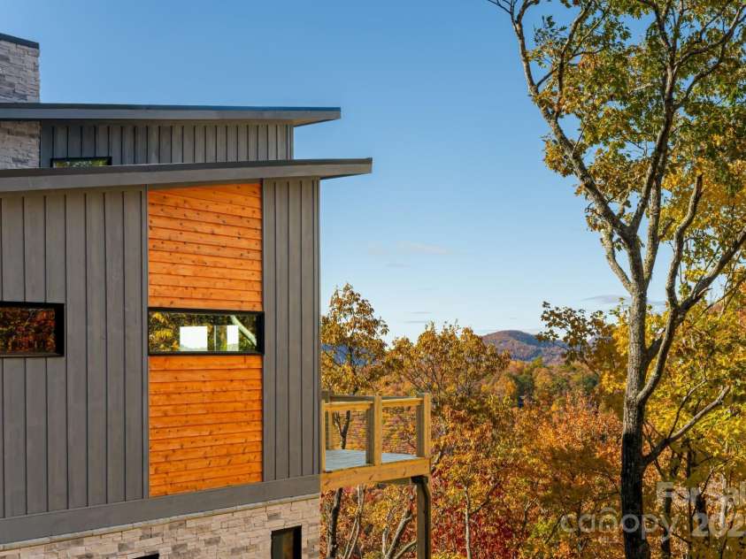 52 Hidden Grouse Lane, Sapphire, NC 28774.  MLS# CAR4276795, YatesRealty ID 24374. 