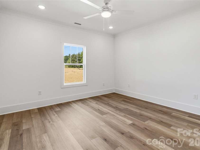 352 Adams Road, Clover, SC 29710.  MLS# CAR4384880, YatesRealty ID 24375. 