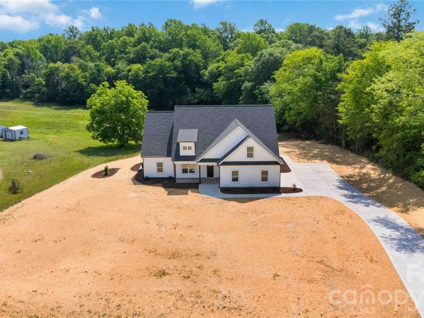 352 Adams Road, Clover, SC 29710.  MLS# CAR4384880, YatesRealty ID 24375. 