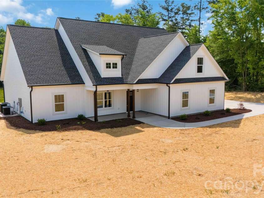 352 Adams Road, Clover, SC 29710.  MLS# CAR4384880, YatesRealty ID 24375. 