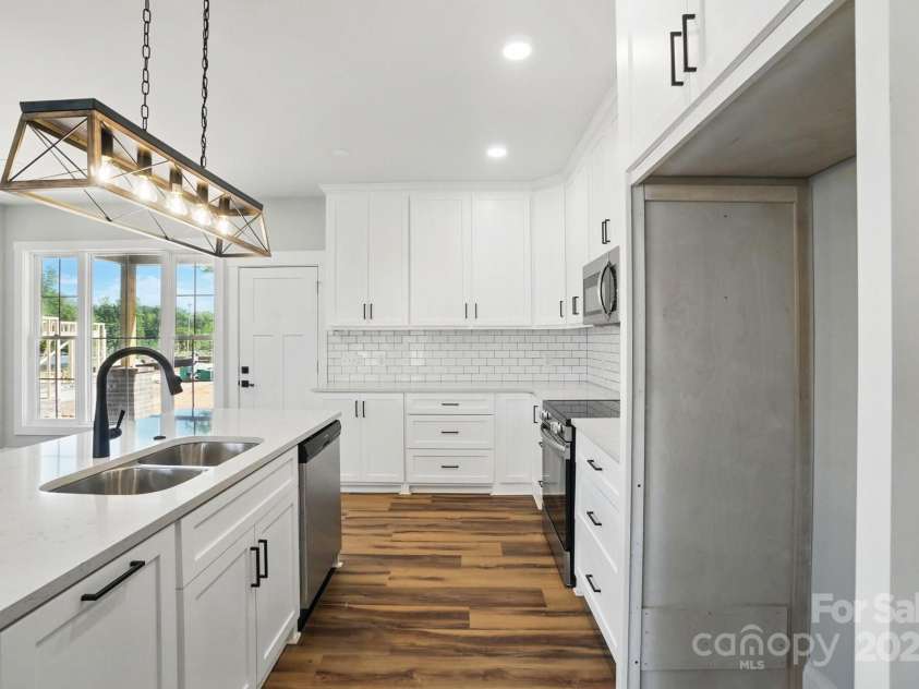 424 Fulton Drive, Kings Mountain, NC 28086.  MLS# CAR4248203, YatesRealty ID 24375. 