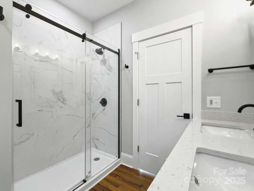 424 Fulton Drive, Kings Mountain, NC 28086.  MLS# CAR4248203, YatesRealty ID 24375. 