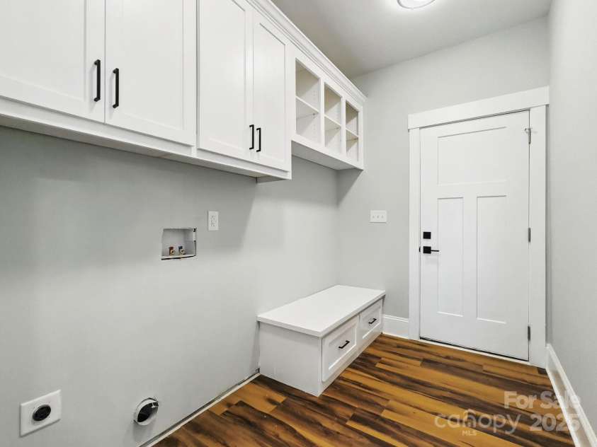 424 Fulton Drive, Kings Mountain, NC 28086.  MLS# CAR4248203, YatesRealty ID 24375. 