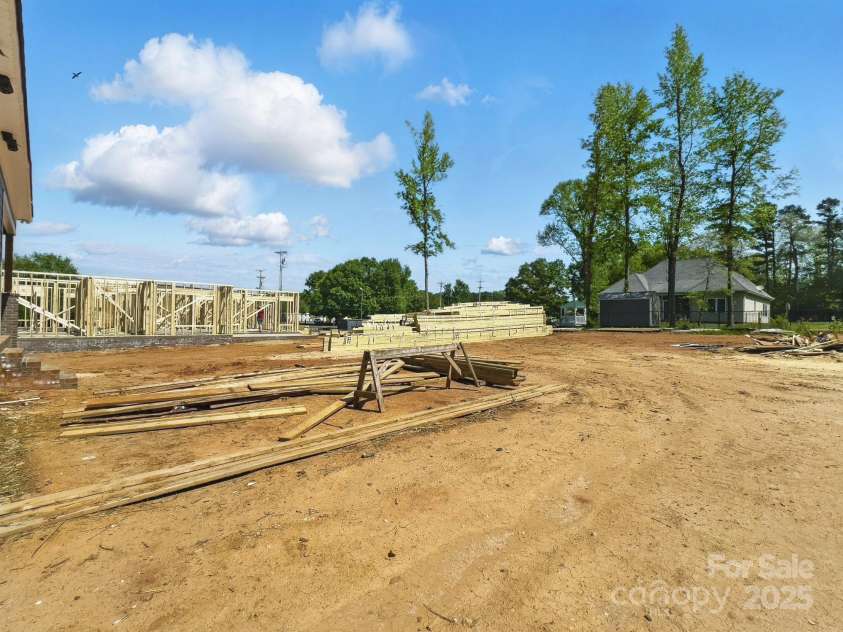 424 Fulton Drive, Kings Mountain, NC 28086.  MLS# CAR4248203, YatesRealty ID 24375. 