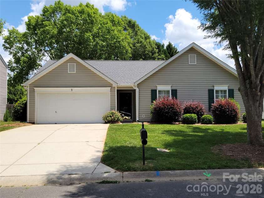 3314 Arbor Pointe Drive, Indian Trail, NC 28079.  MLS# CAR4385163, YatesRealty ID 24376. 3314 Arbor Pointe