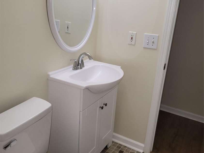3314 Arbor Pointe Drive, Indian Trail, NC 28079.  MLS# CAR4385163, YatesRealty ID 24376. Hall bathroom
